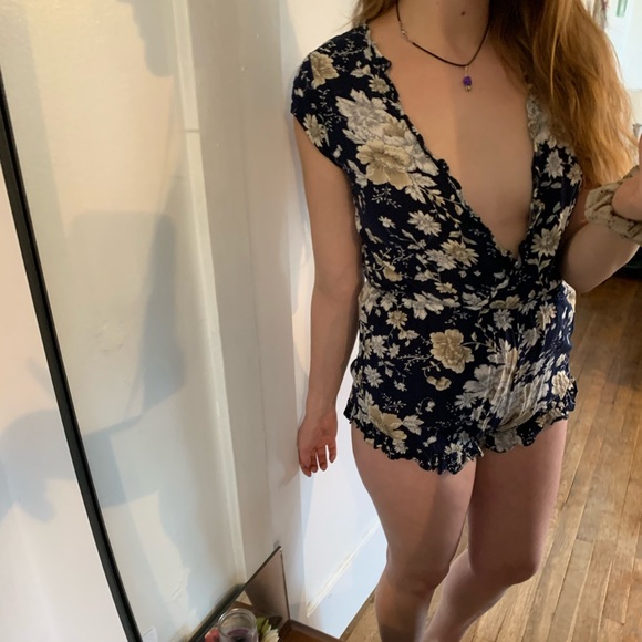 Floral romper - Picture 2 of 2
